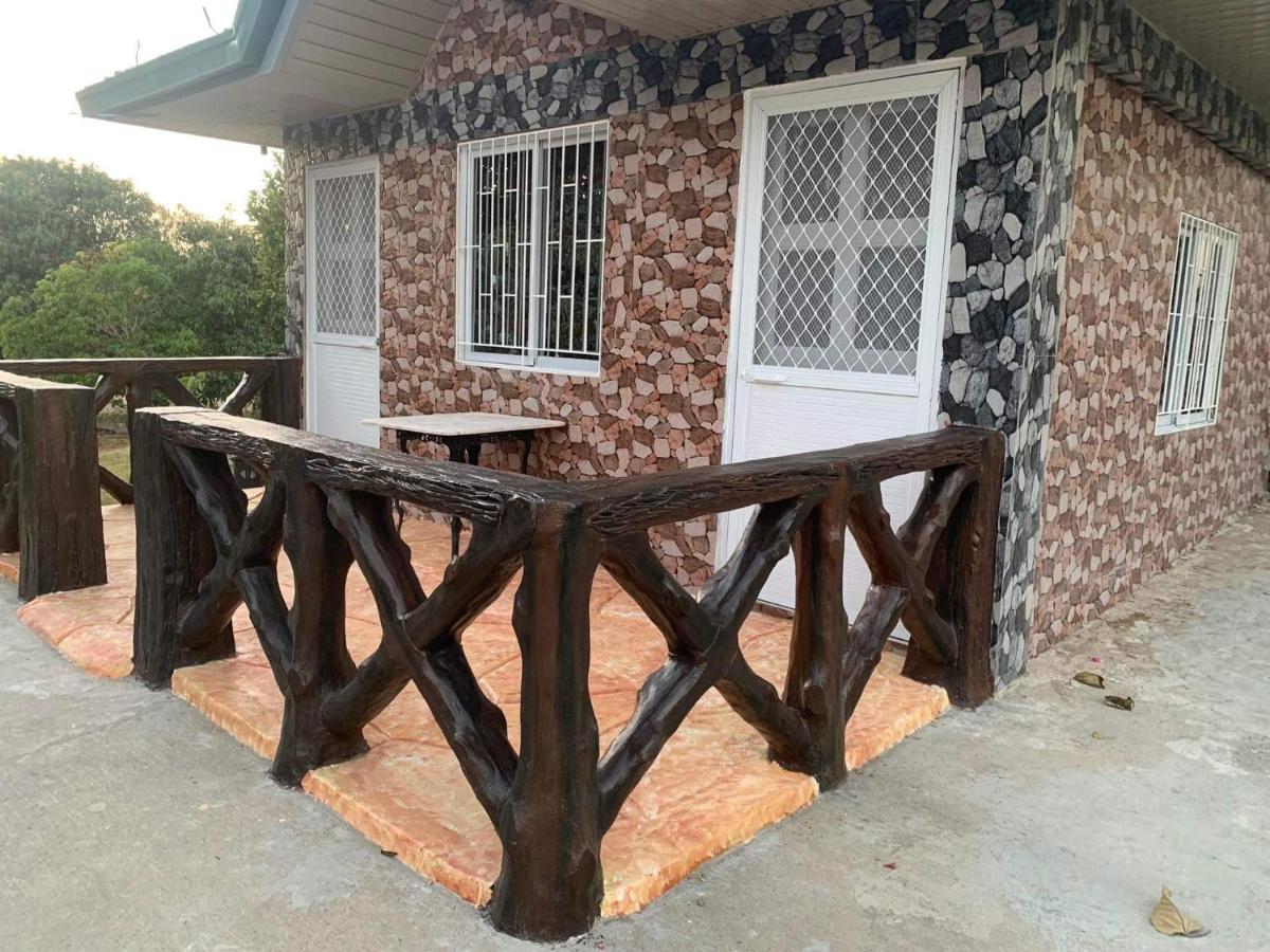 Michaels Homestay - Farm Villa Nr Patar Beach & Bolinao Falls 외부 사진