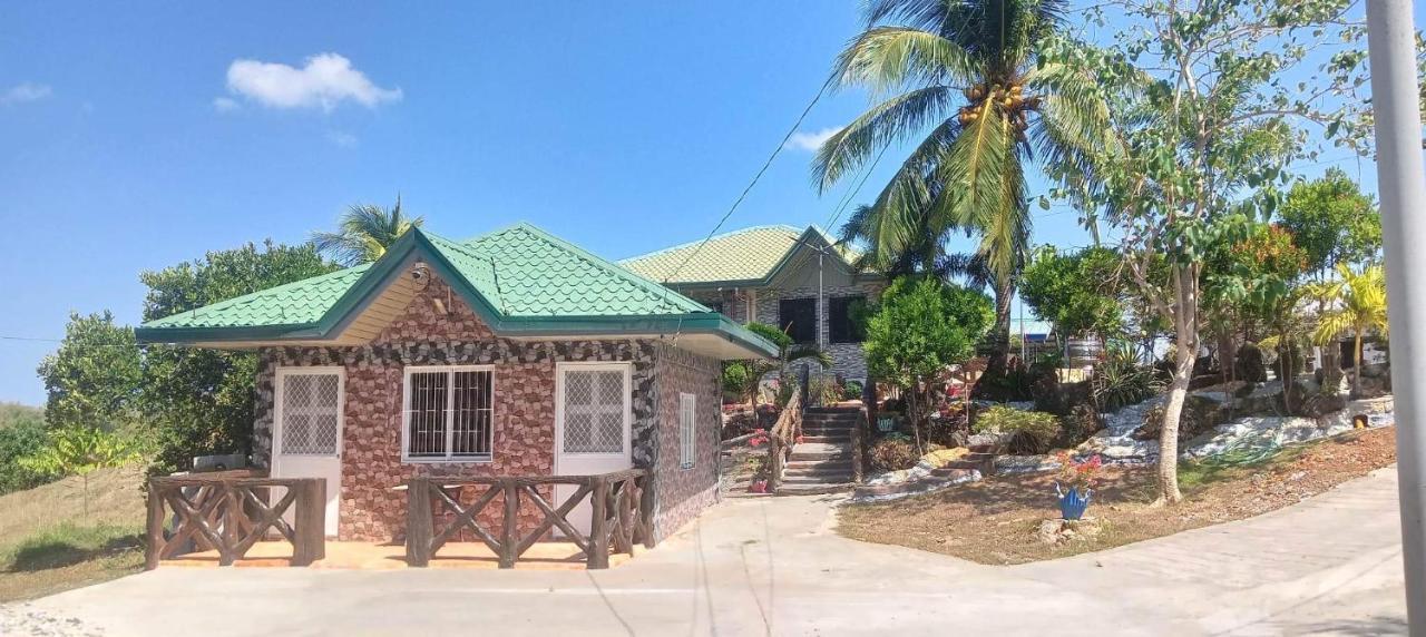 Michaels Homestay - Farm Villa Nr Patar Beach & Bolinao Falls 외부 사진